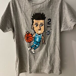 NBA Charlotte Hornets T-shirt Pixel Players LaMelo Ball 2  size kids small